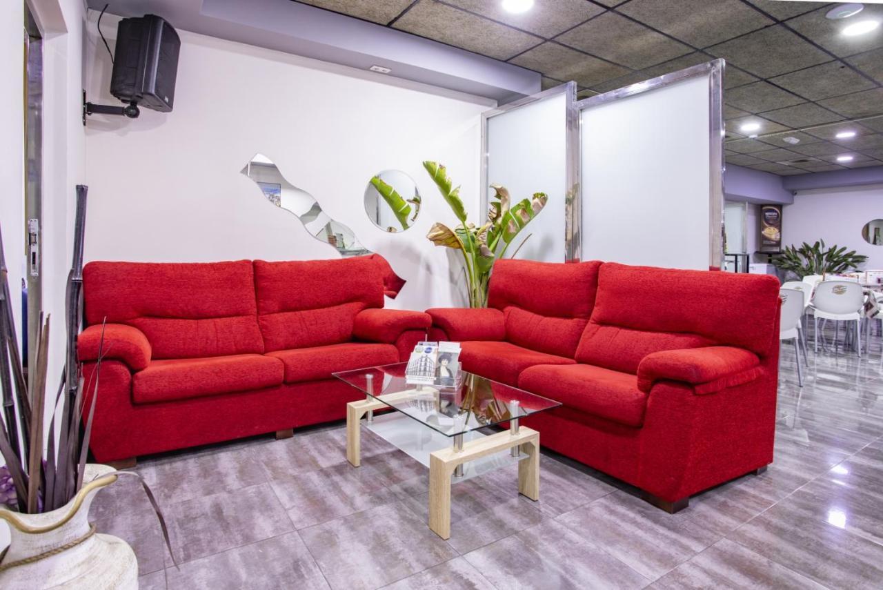 Hostal Ciudad Jardin Малага Экстерьер фото