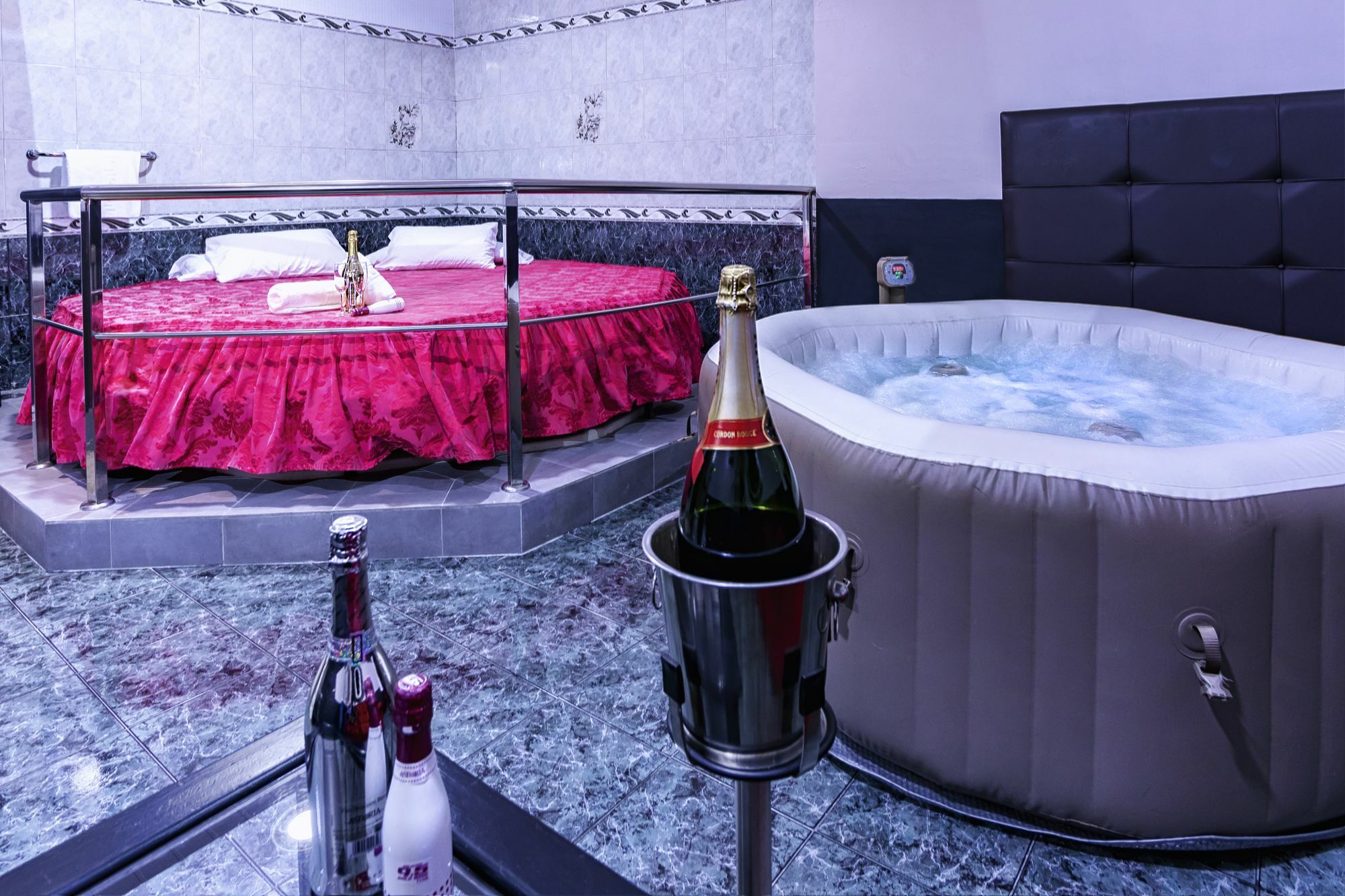 Hostal Ciudad Jardin Малага Экстерьер фото